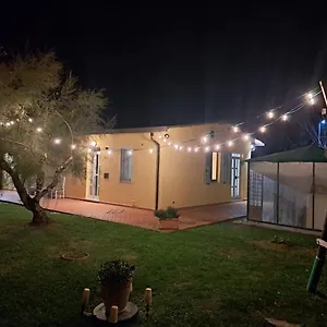 https://casa-anna-arezzo-quarata.it-tuscanyhotel.com